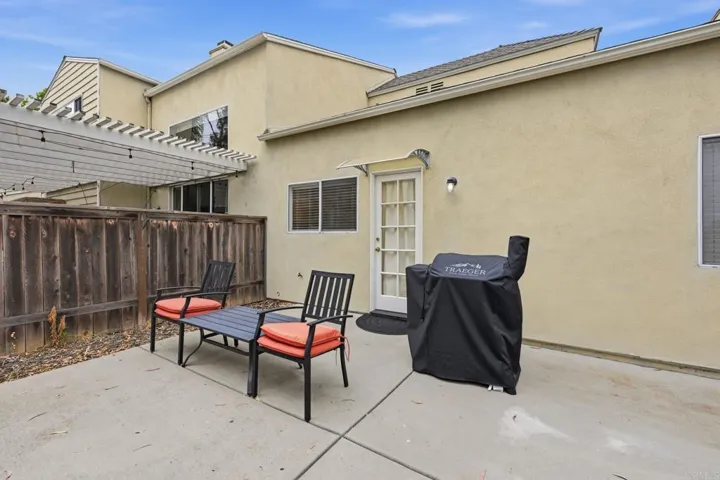 2633 Regent Road, Carlsbad, California 92010
