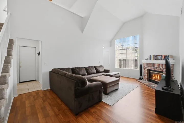 2633 Regent Road, Carlsbad, California 92010