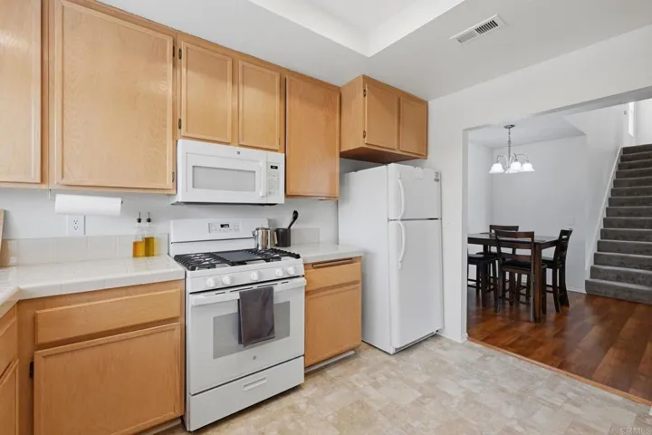 2633 Regent Road, Carlsbad, California 92010
