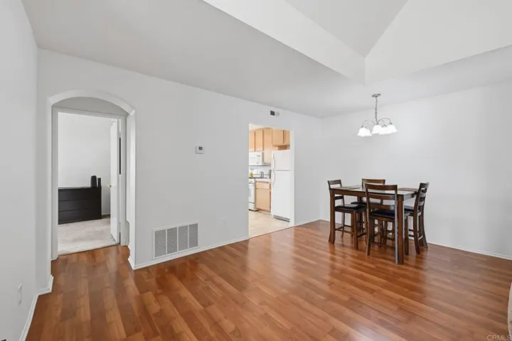 2633 Regent Road, Carlsbad, California 92010