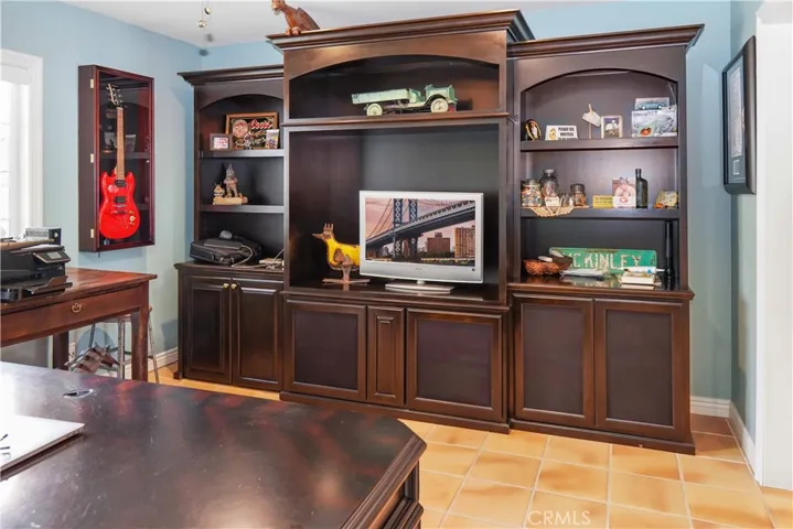 5071 Summit, Yorba Linda, California 92886