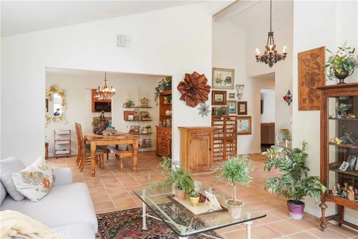 5071 Summit, Yorba Linda, California 92886