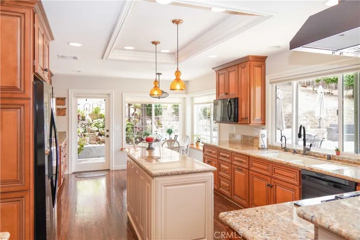 5071 Summit, Yorba Linda, California 92886