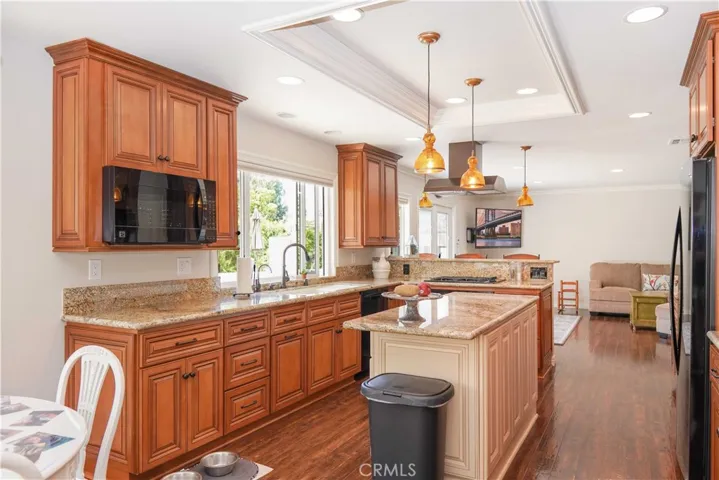 5071 Summit, Yorba Linda, California 92886
