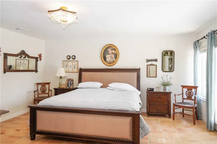 5071 Summit, Yorba Linda, California 92886