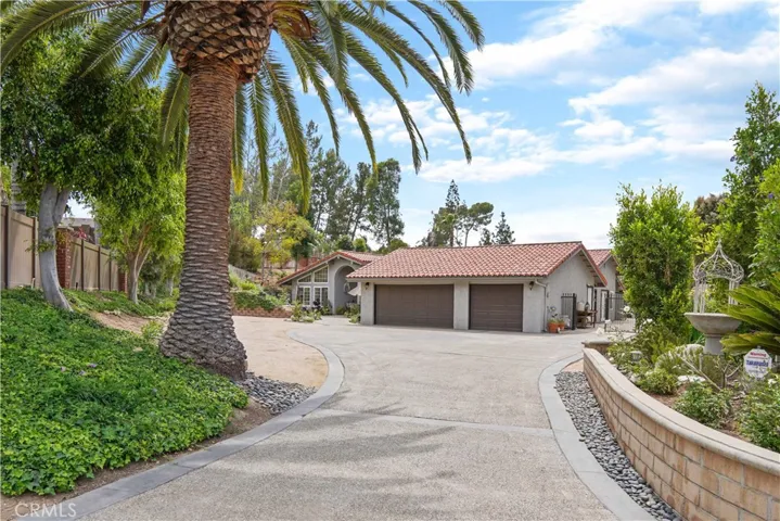 5071 Summit, Yorba Linda, California 92886