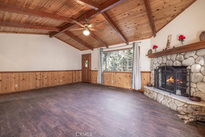 252 Riverside, Sugarloaf, California 92386 — photo 5
