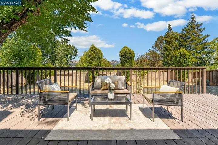 2542 Mockingbird Hill Rd, Walnut Creek, California 94597