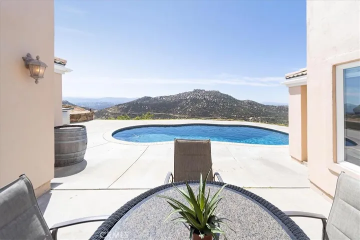 15471 Green Valley Truck, Ramona, California 92065