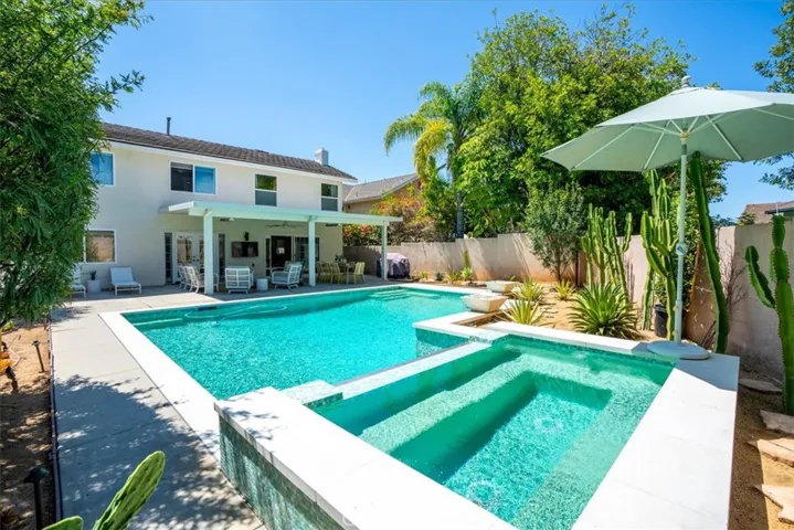 25111 Shaver Lake Circle, Lake Forest, California 92630