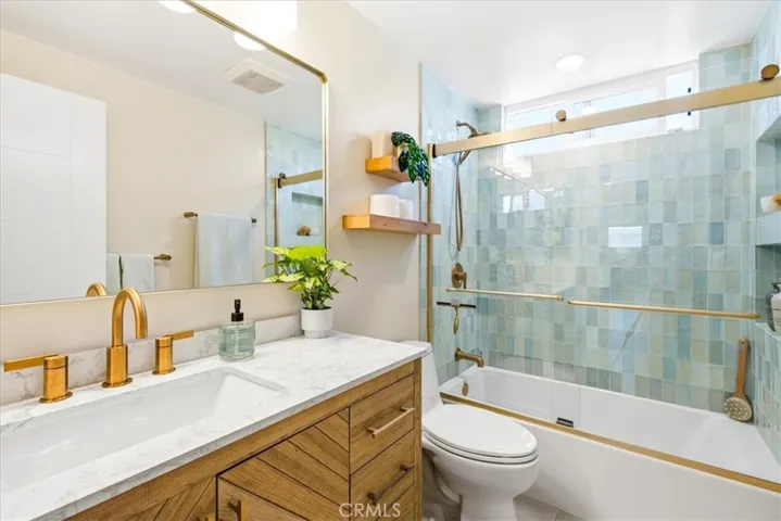 25111 Shaver Lake Circle, Lake Forest, California 92630