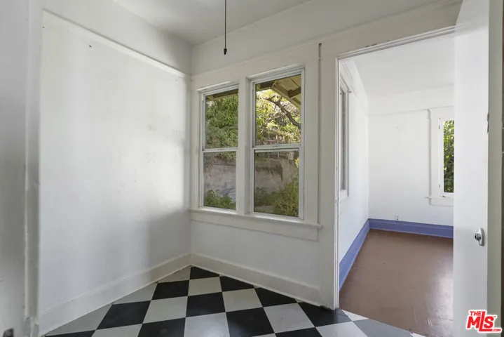 1627 Fargo Street, Los Angeles, California 90026