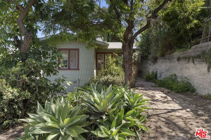 1627 Fargo Street, Los Angeles, California 90026