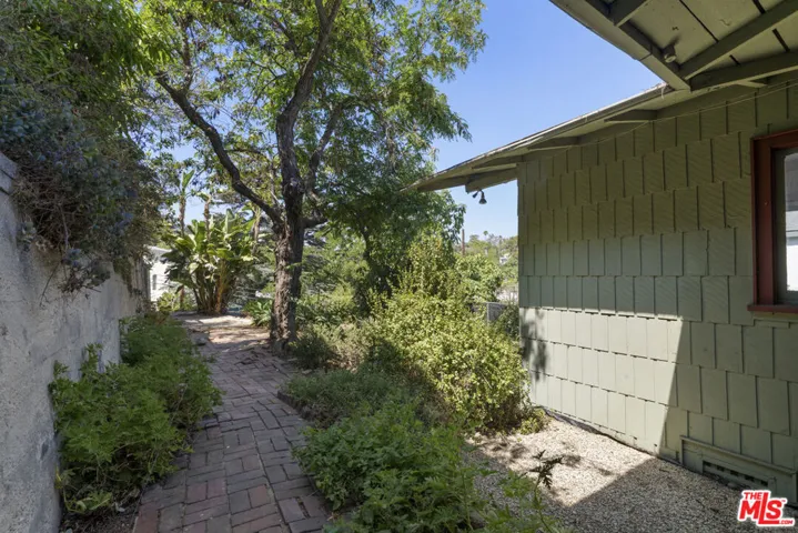 1627 Fargo Street, Los Angeles, California 90026