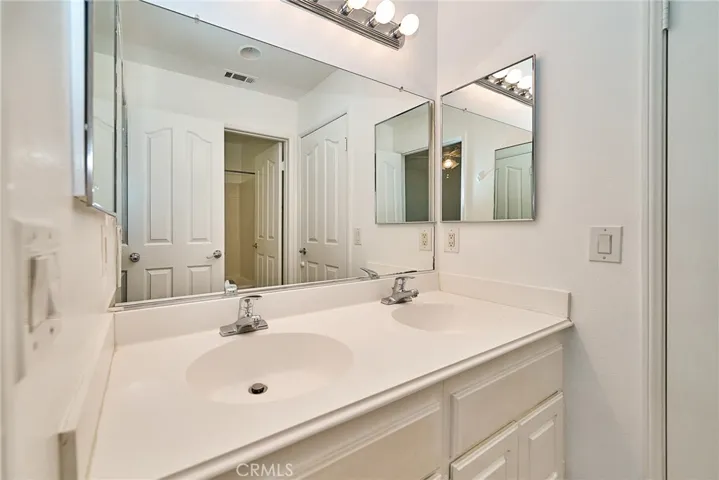 6377 Peach, Eastvale, California 92880