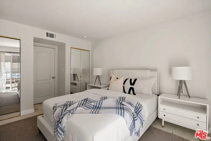 5050 Coldwater Canyon Avenue 203, Sherman Oaks, California 91423
