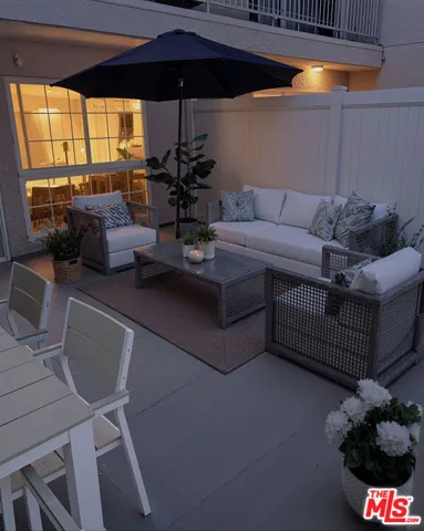 5050 Coldwater Canyon Avenue 203, Sherman Oaks, California 91423