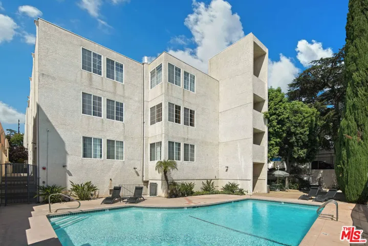 5050 Coldwater Canyon Avenue 203, Sherman Oaks, California 91423