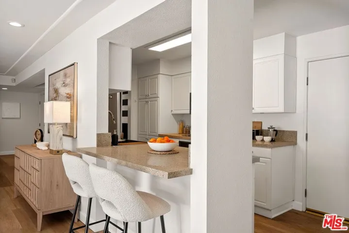 5050 Coldwater Canyon Avenue 203, Sherman Oaks, California 91423