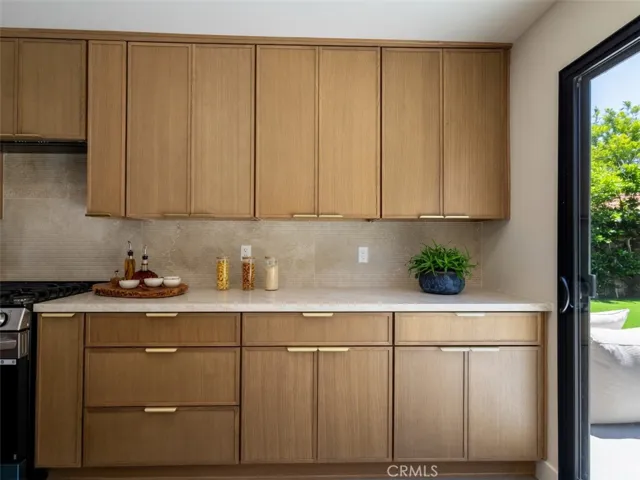 4819 Genesta Avenue, Encino, California 91316