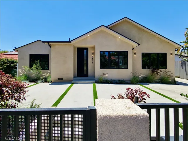 4819 Genesta Avenue, Encino, California 91316