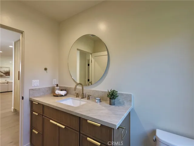 4819 Genesta Avenue, Encino, California 91316