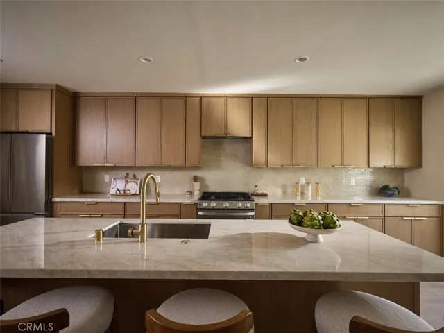4819 Genesta Avenue, Encino, California 91316