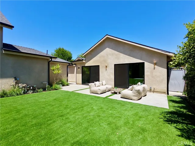 4819 Genesta Avenue, Encino, California 91316