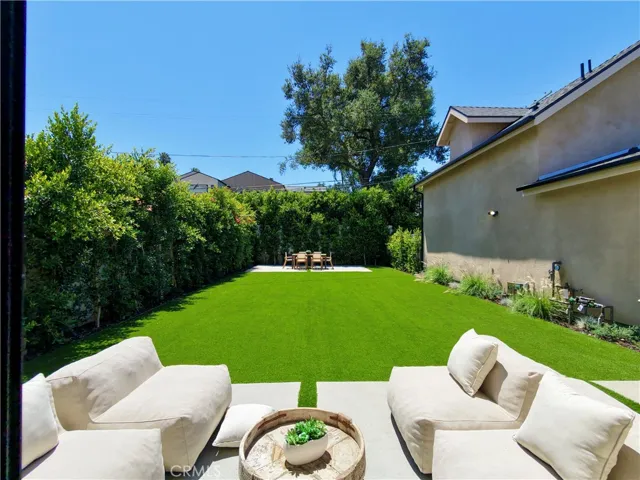 4819 Genesta Avenue, Encino, California 91316