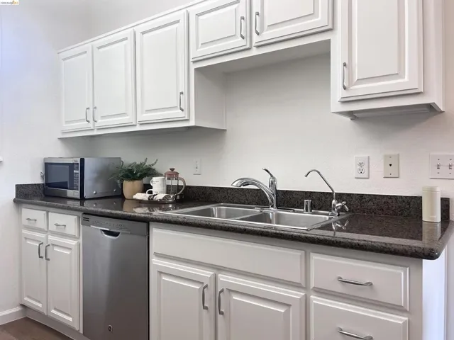 187 Shoreline Ct, Richmond, California 94804