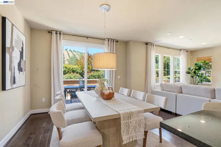 674 Selby Lane 4, Livermore, California 94551