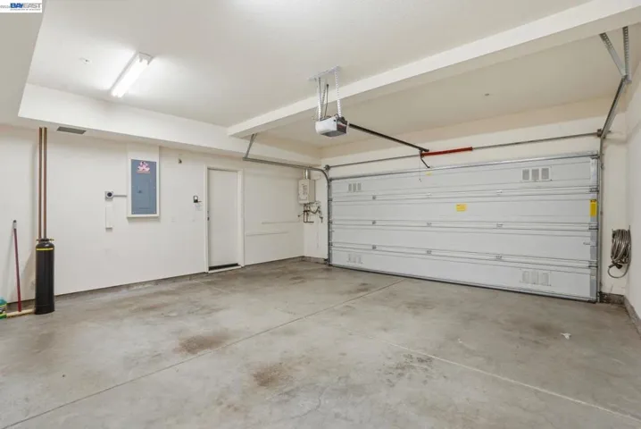 674 Selby Lane 4, Livermore, California 94551