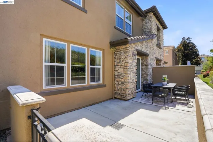 674 Selby Lane 4, Livermore, California 94551