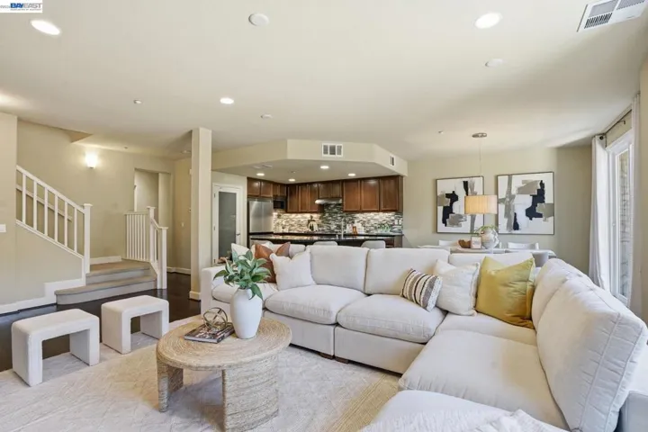 674 Selby Lane 4, Livermore, California 94551