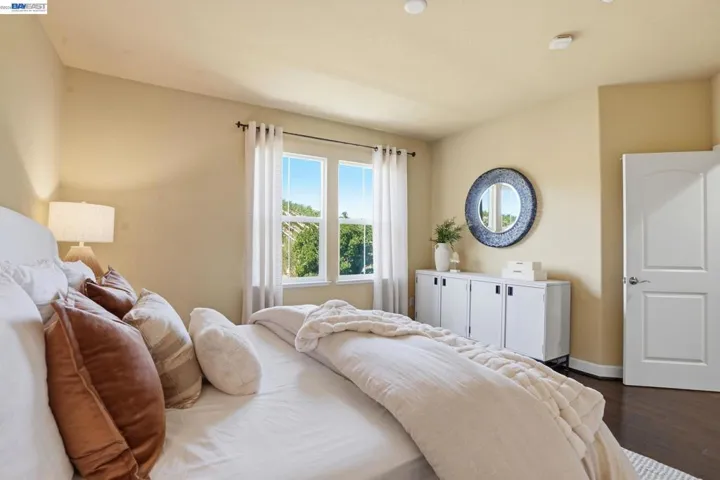 674 Selby Lane 4, Livermore, California 94551