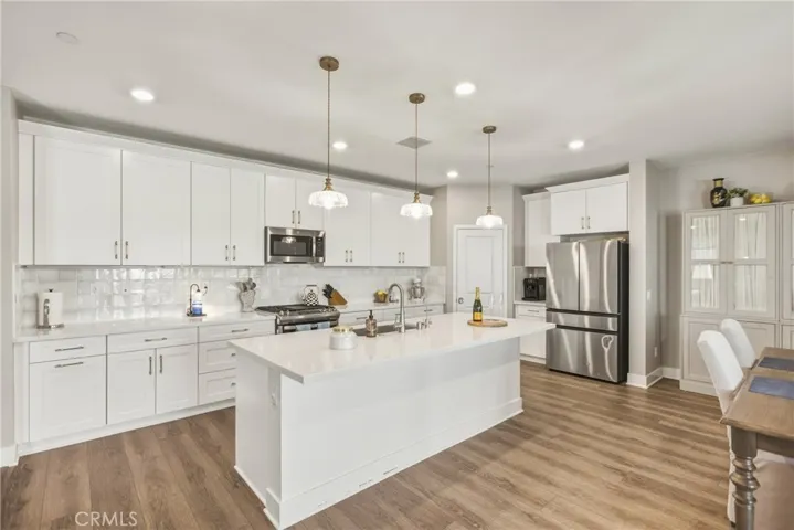34330 Coconut Circle, Winchester, California 92596