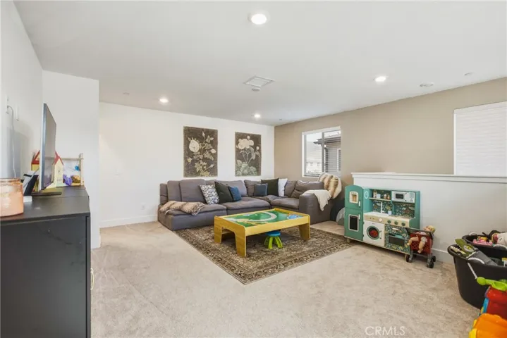 34330 Coconut Circle, Winchester, California 92596
