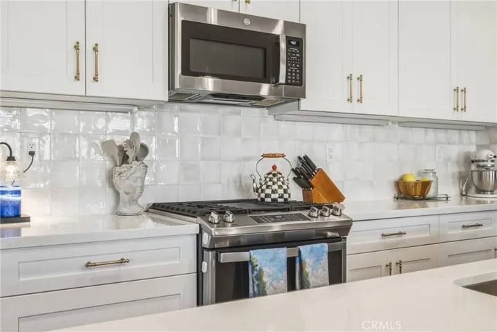 34330 Coconut Circle, Winchester, California 92596