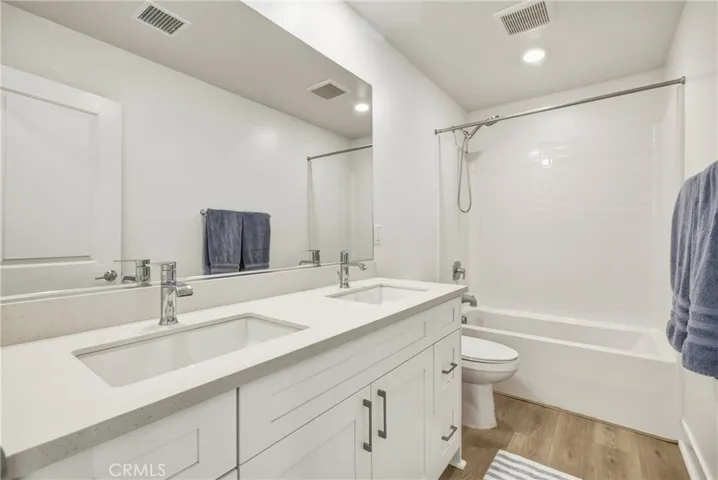 34330 Coconut Circle, Winchester, California 92596