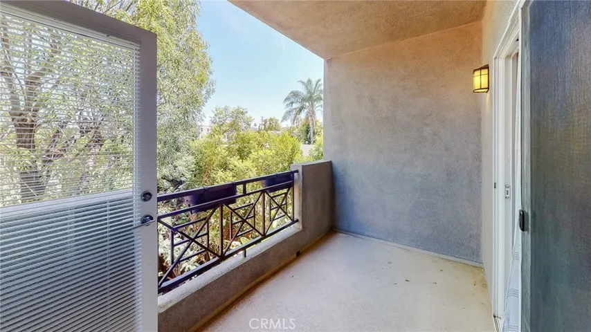 4424 Whitsett Avenue 206, Studio City, California 91604