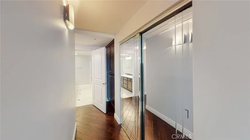 4424 Whitsett Avenue 206, Studio City, California 91604