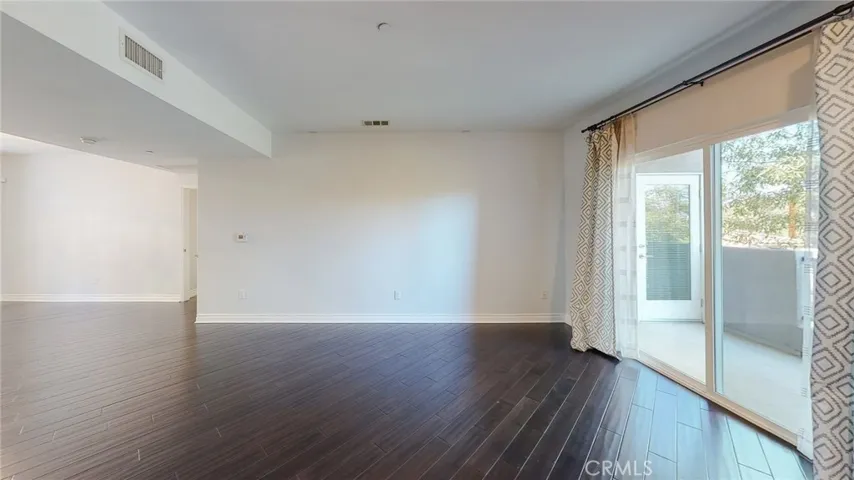 4424 Whitsett Avenue 206, Studio City, California 91604
