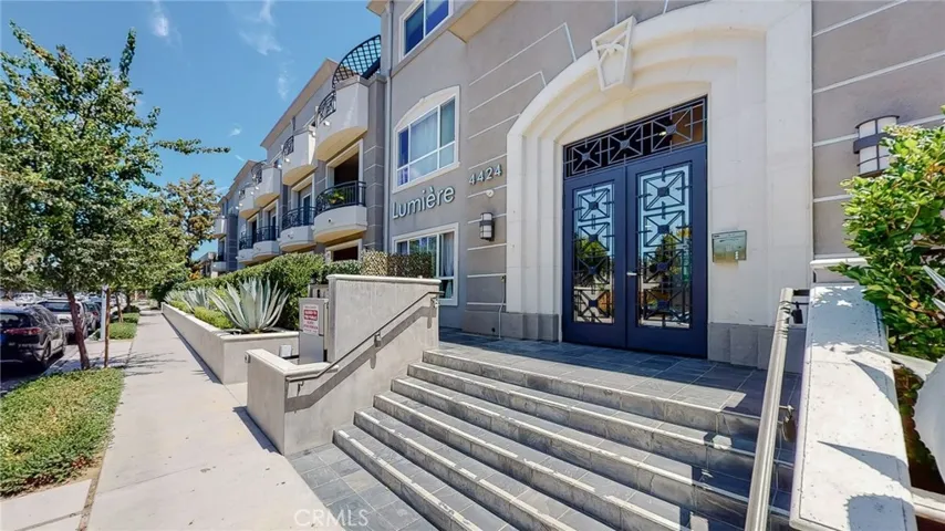 4424 Whitsett Avenue 206, Studio City, California 91604