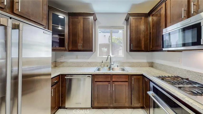 4424 Whitsett Avenue 206, Studio City, California 91604