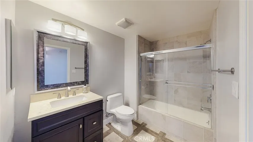 4424 Whitsett Avenue 206, Studio City, California 91604
