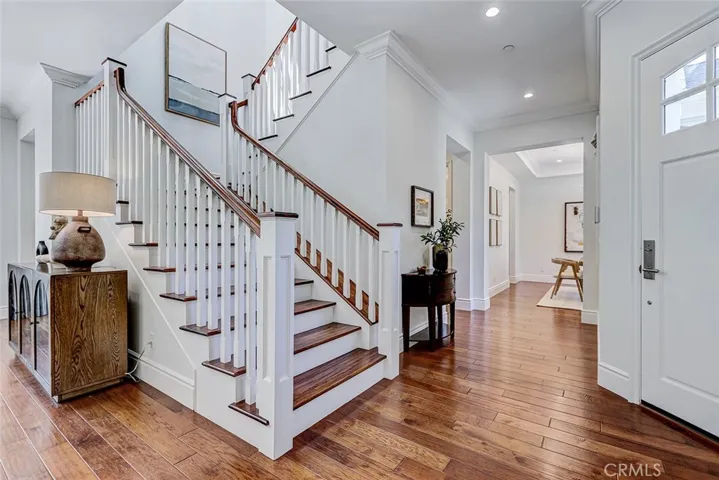 Main Floor Entry Area to 2nd Floor Stairwell