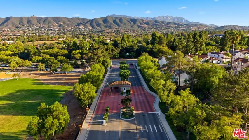 1752 Blossom Court, Newbury Park, California 91320