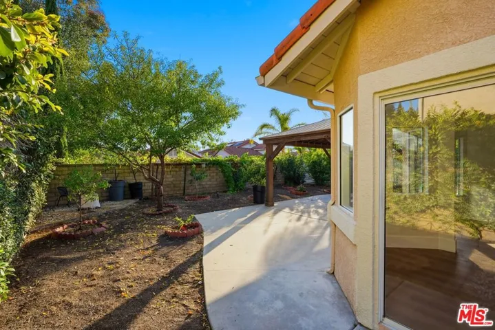 1752 Blossom Court, Newbury Park, California 91320