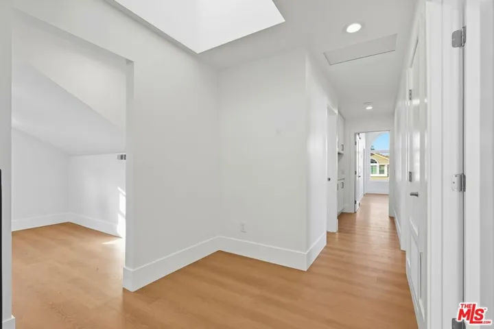 1752 Blossom Court, Newbury Park, California 91320
