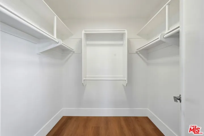 1752 Blossom Court, Newbury Park, California 91320
